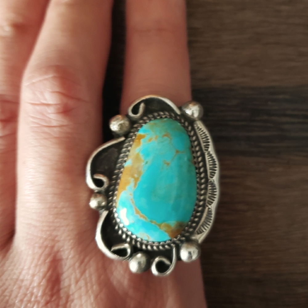 Vintage Sterling Silver Turquoise Ring